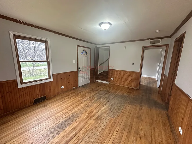 Building Photo - 15801 Turner Ave