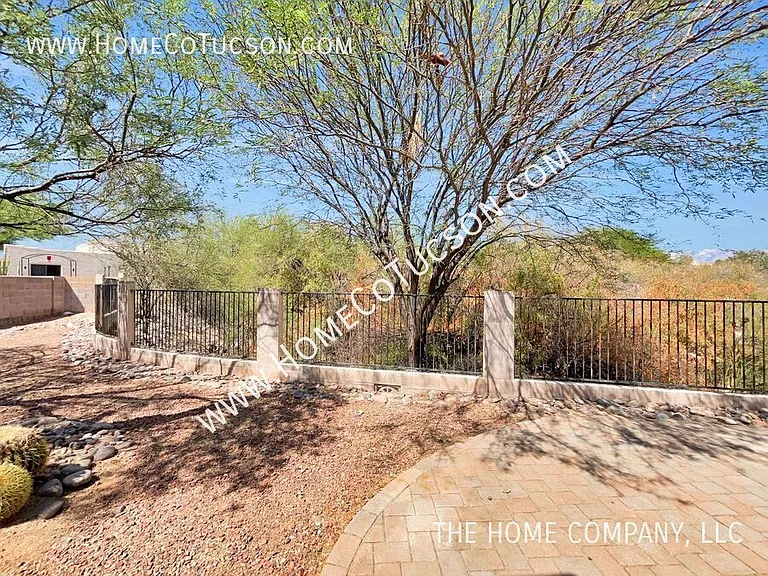 11854 N Desert Slopes Way — Photo 29
