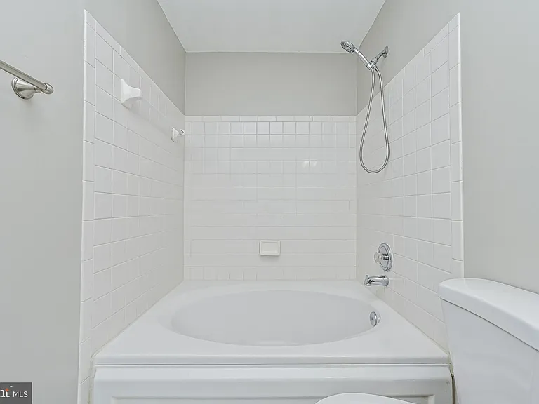 5601 Willoughby Newton Dr #36 — Photo 32