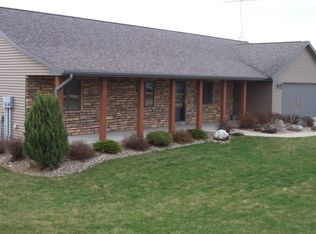 386 Estes Ridge Trl, Guttenberg, IA 52052