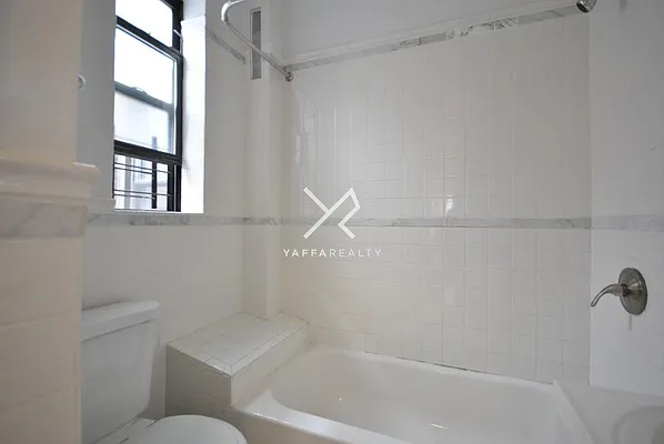 Rented by Yaffa Realty LLC | media 51