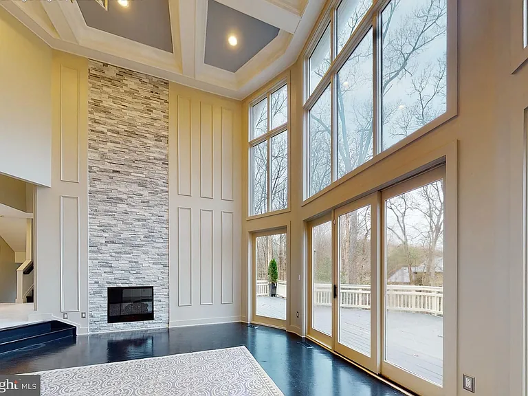 9629 Eagle Ridge Dr — Photo 7