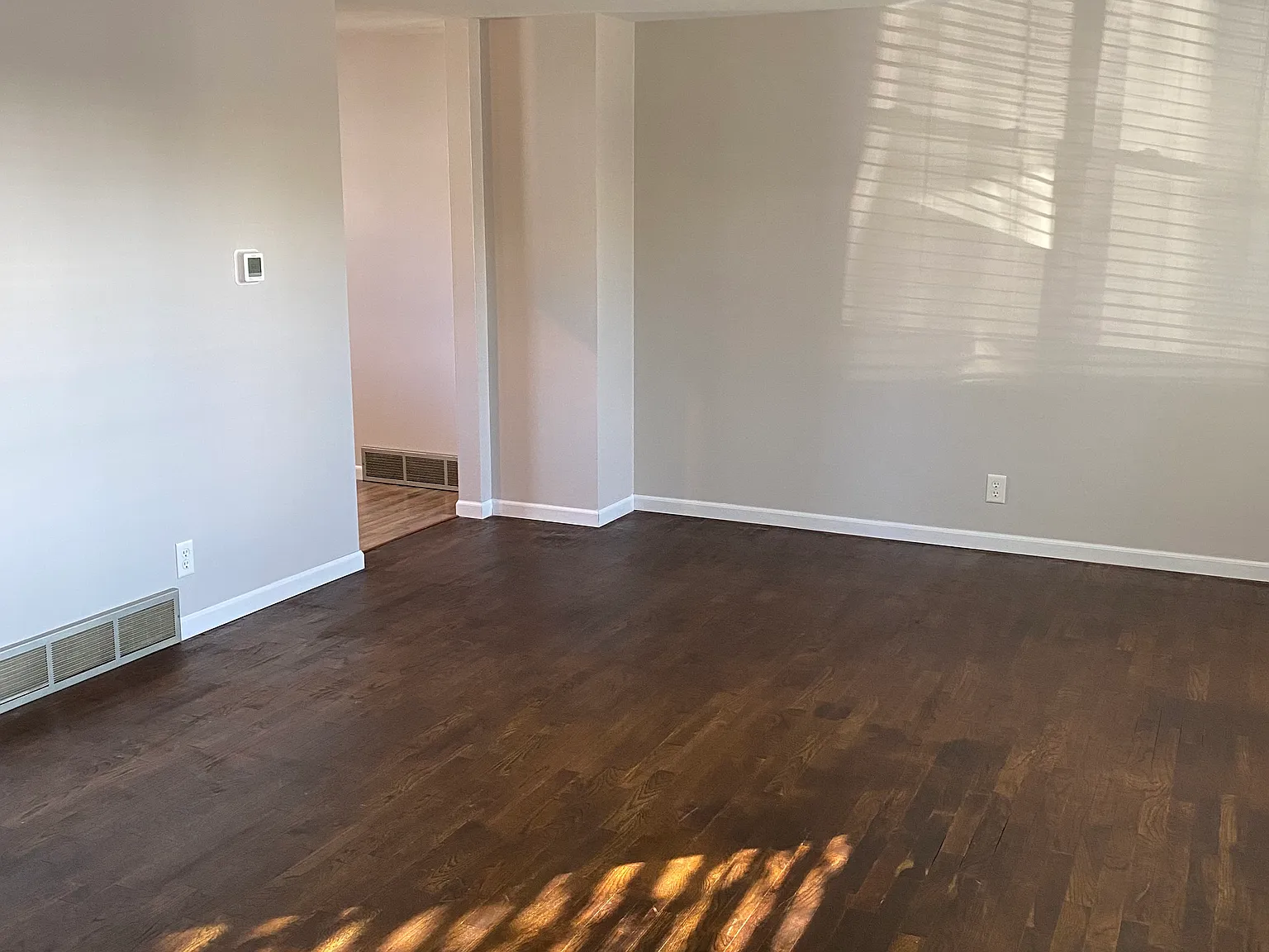 3 bed, 1.5 bath, 960 sqft, $1,550 — Photo 4