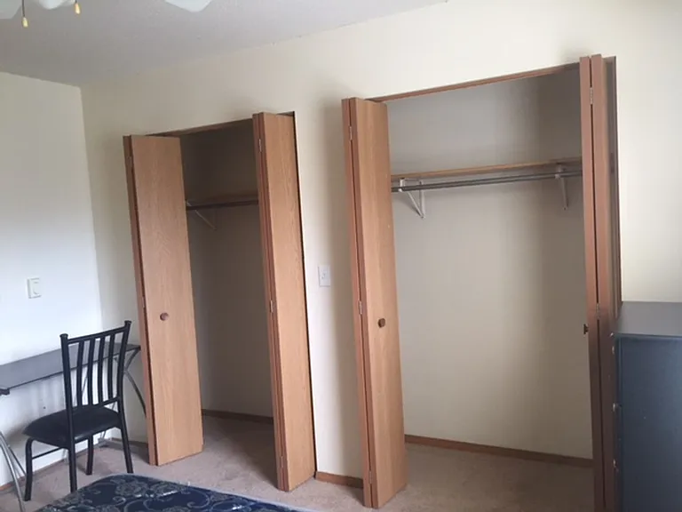 1301 E Harding Dr — Photo 14