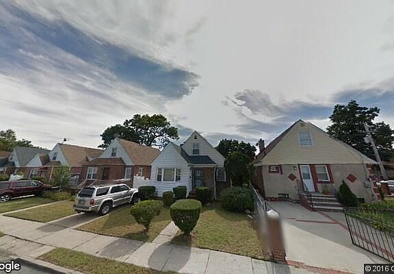 5th image of 22708 108th Ave