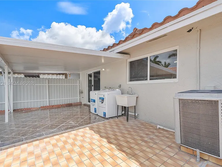 11432 NW 87th Pl — Photo 30