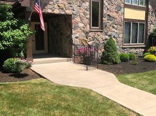 5291 Chestnut Ridge Rd APT D, Orchard Park, NY 14127