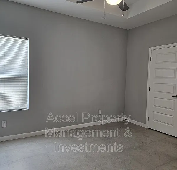 816 N Abbey Ave #3 — Photo 7
