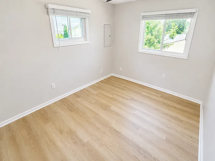 931 Crestline Dr — Photo 10