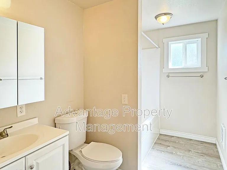 1015 NW 26th St #26TH1015 — Photo 9