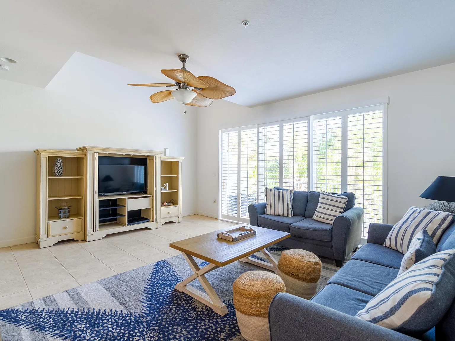 8904 Duval Ln — Photo 3