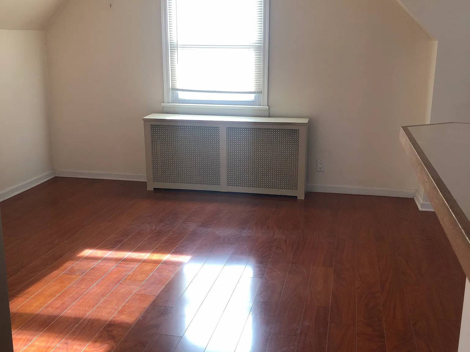 1 bed, $2,300 — Photo 3
