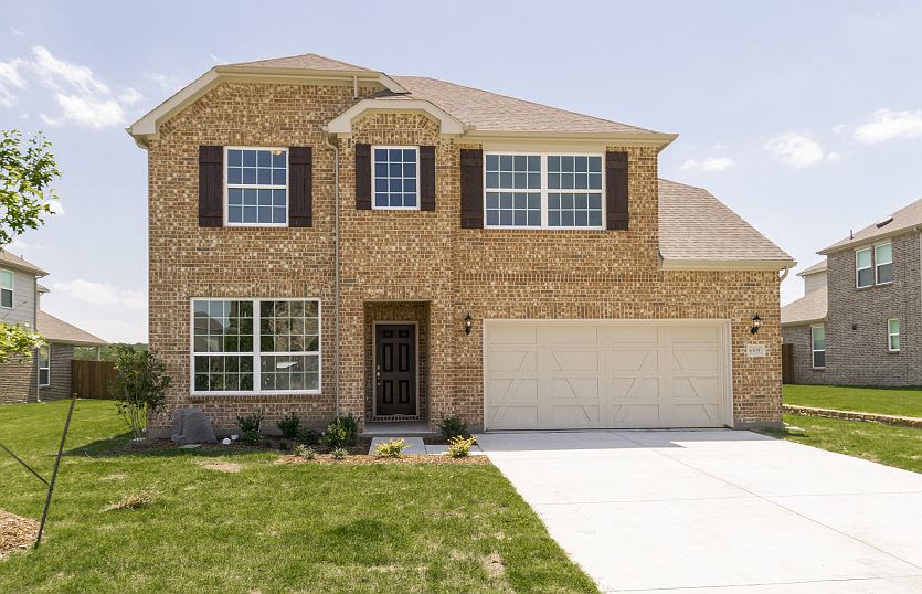Well appointed Lexington floorplan available for immediate move-in at Carnegie Ridge