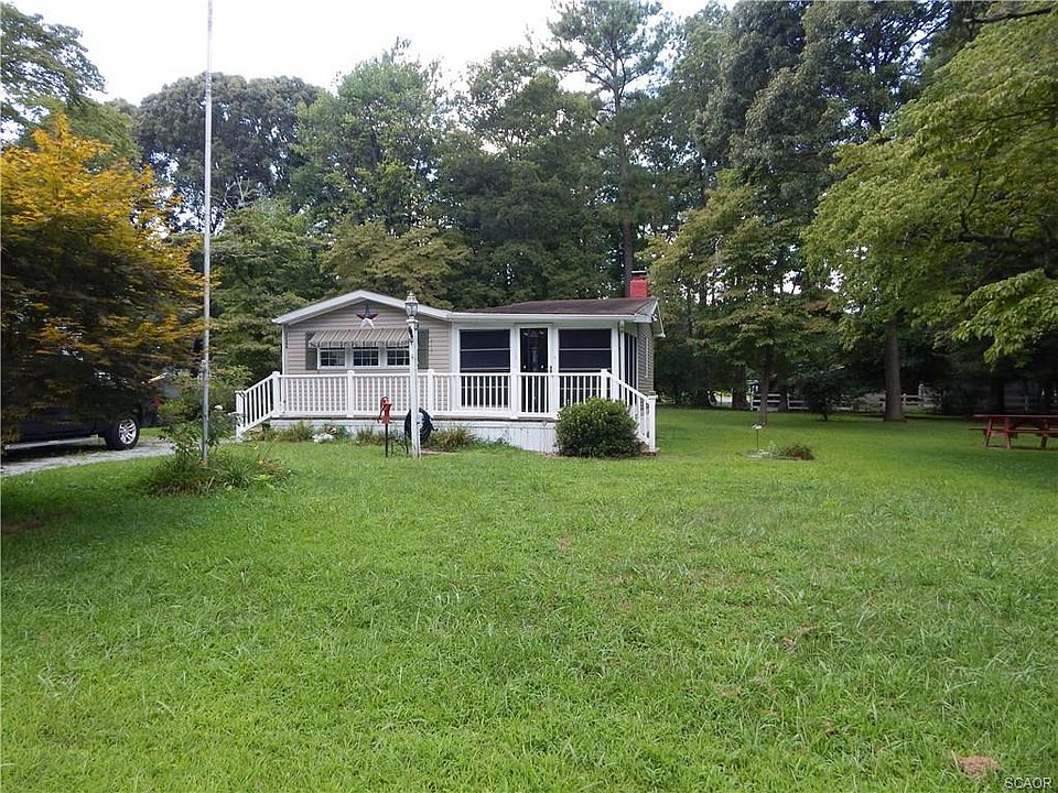 1st image of 32348 Bennett Dr