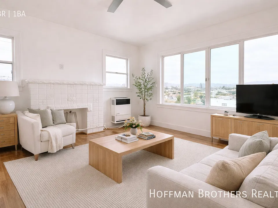 4850 1/2 Mascot St