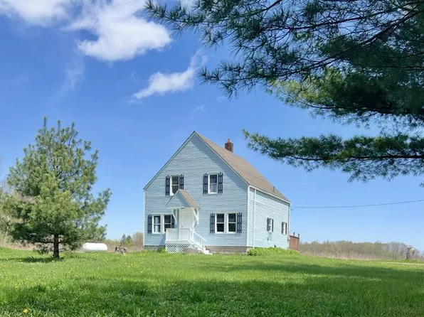 4312 Duce Rd, Avoca, MI 48006