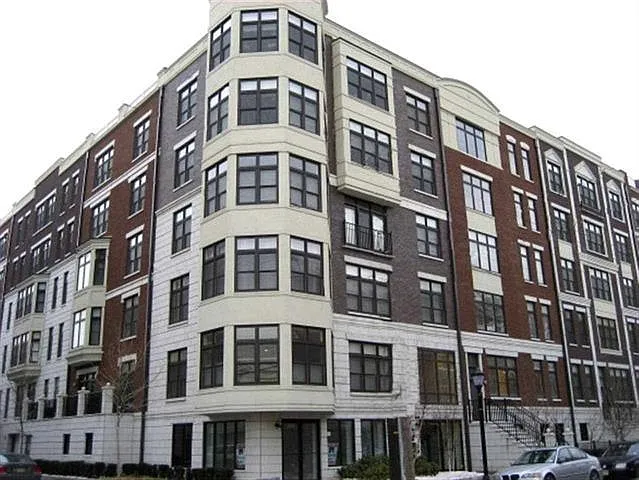 1200 Grand St #322 — Photo 15