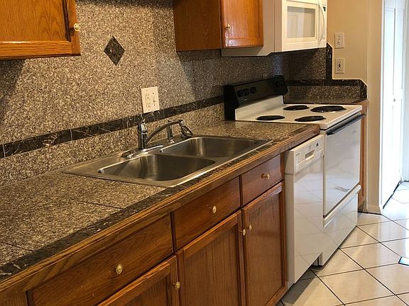 5th image of 640-680 S Lashley Ln #640-301