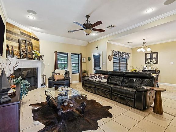 5th image of 8805 Bellegrove Pl
