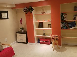 1049 Richford Ter, Elizabeth, NJ 07208