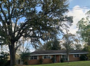 3900 Torres St, Moss Point, MS 39563