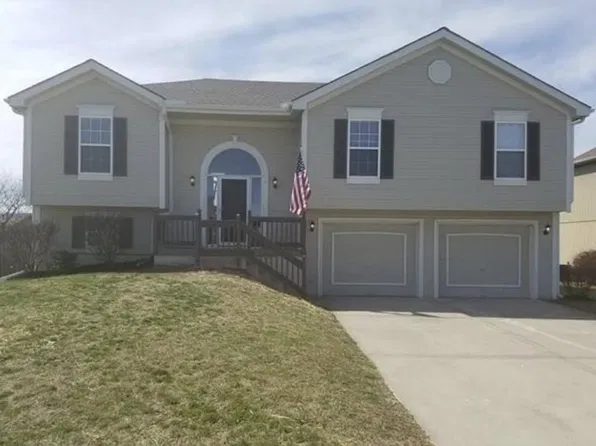 10924 N Marsh Ave, Kansas City, MO 64157
