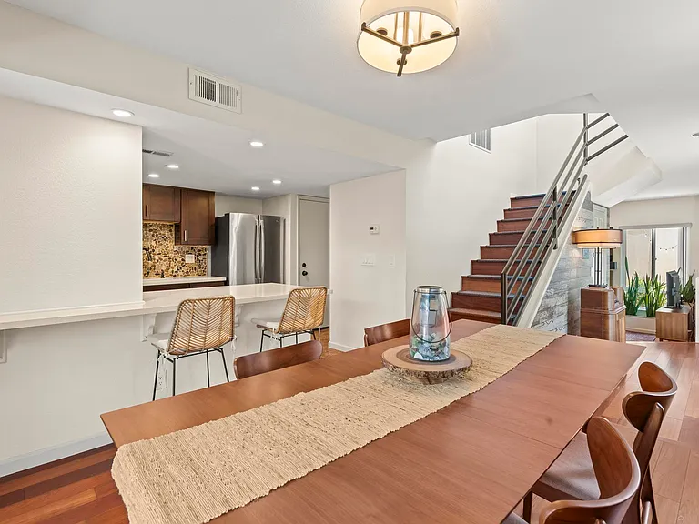 1024 Wilbur Ave #3 — Photo 2