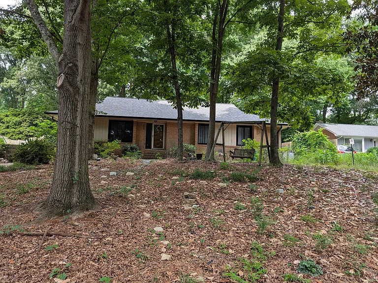 912 Pinafore Dr — Photo 3