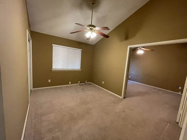 3202 Fairview Dr — Photo 13