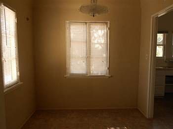 3rd image of 115 W 20th St