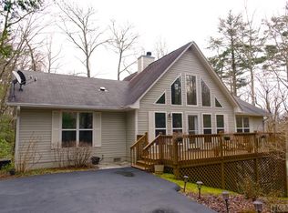 109 Sourwood Ct, Sapphire, NC 28774