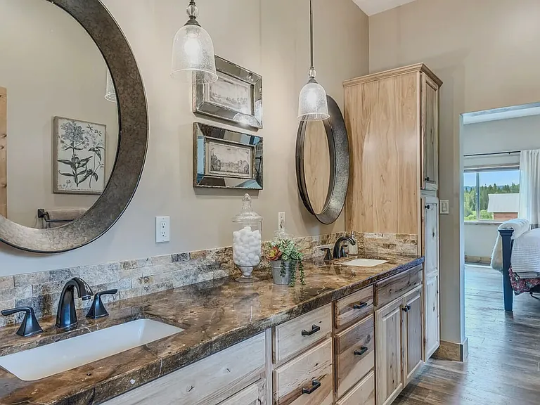 3141 N Riley Creek Rd — Photo 6