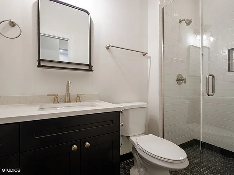 621 W. Belmont — Photo 14