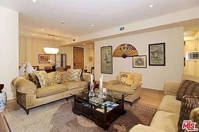 4th image of 140 S Oakhurst Dr #101