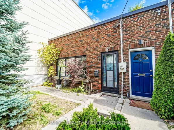 303 Coxwell Ave, Toronto, ON M4L 3B5