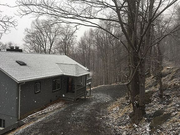 5th image of 1336 Massanutten Mountain Dr