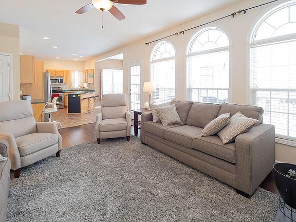 5642 Springridge St-105