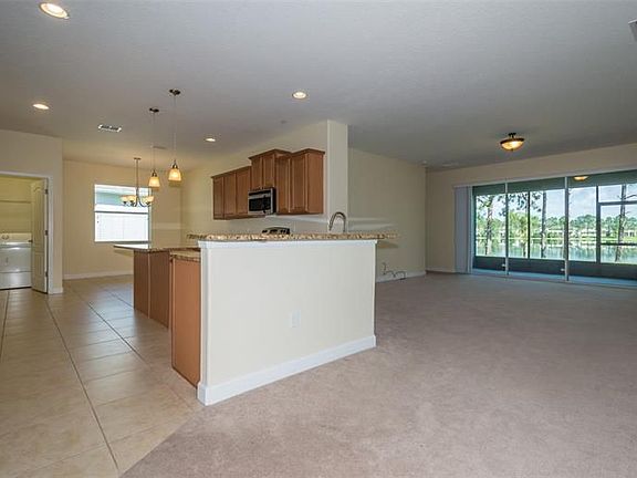 2nd image of 2217 Crosston Cir
