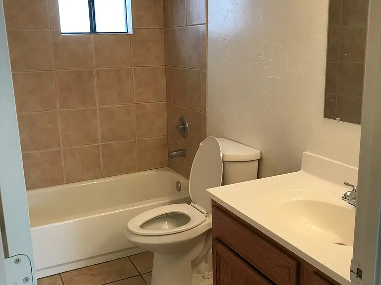 1402 S Highland Ave #2 — Photo 8