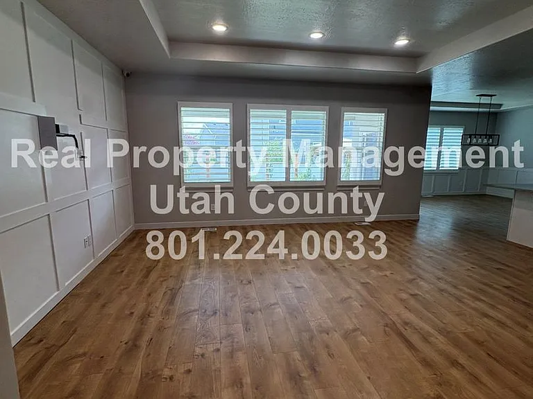 271 E Echo Ledge Dr — Photo 15