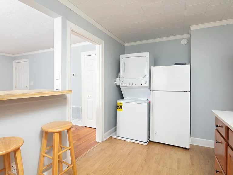 919 Bryan Ave #2 — Photo 7