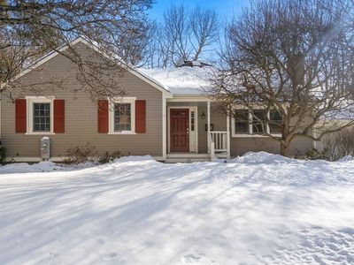 25 Mansfield Rd, Wellesley, MA, 02481