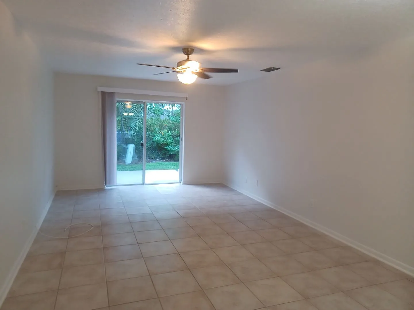4911 York St — Photo 3