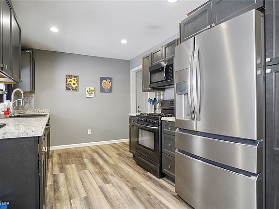5th image of 1810 Sequoya Dr