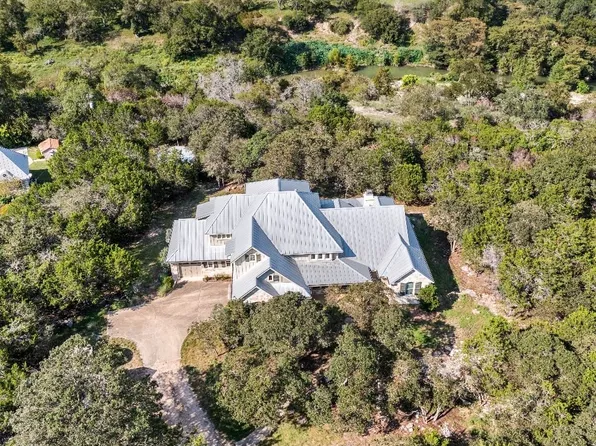 208 Hoskins, Boerne, TX 78006