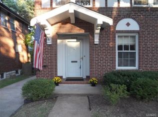1252 Boland Pl, Saint Louis, MO 63117