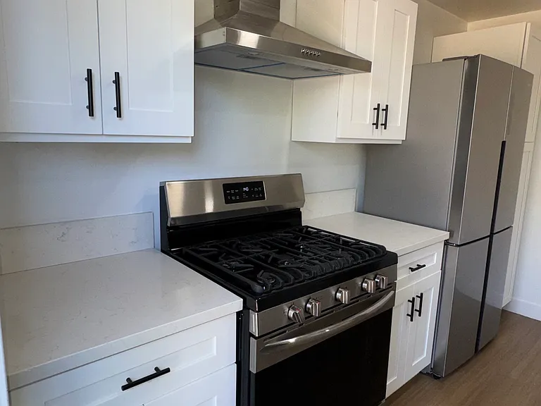 2097 Valley View Blvd #B-1/2 — Photo 14