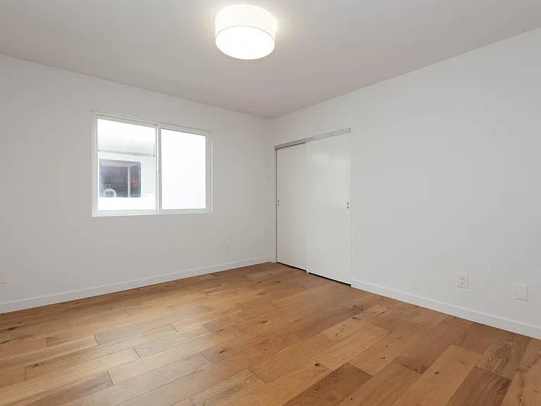 3933 Marathon St #105-B — Photo 9