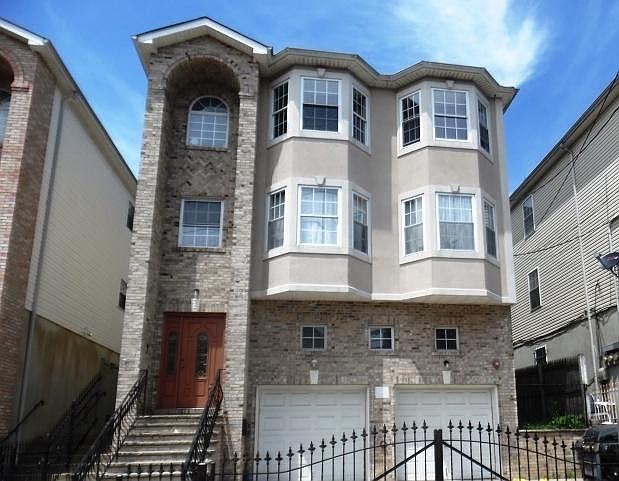 1st image of 160 Mount Prospect Ave #2