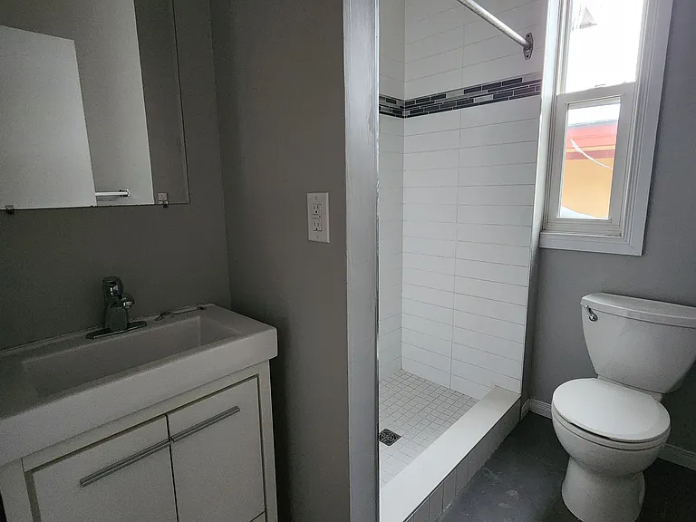 342 Somerset St E #B — Photo 20